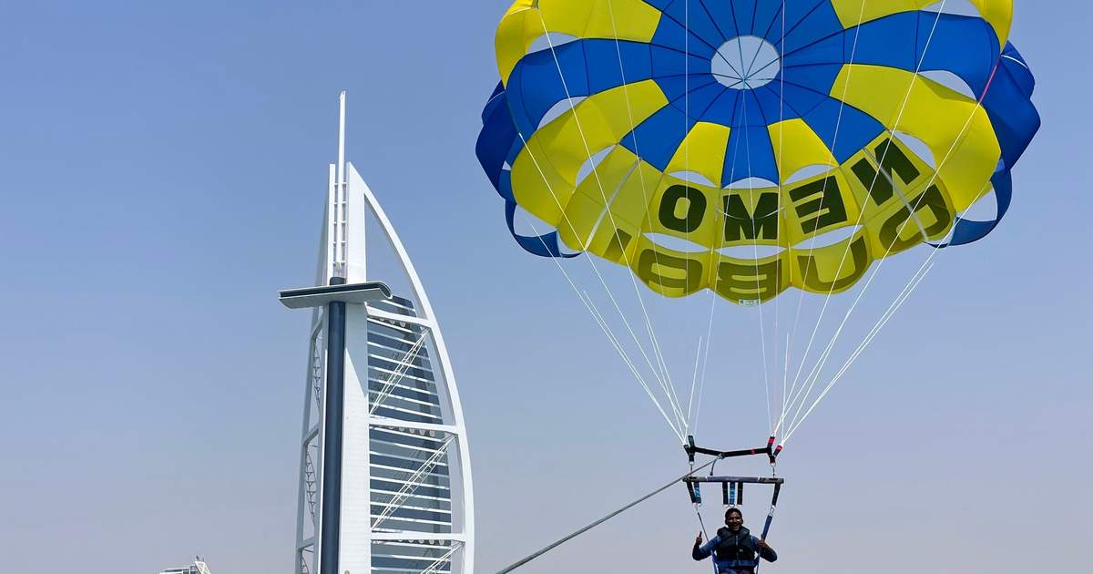 Dubai Parasailing