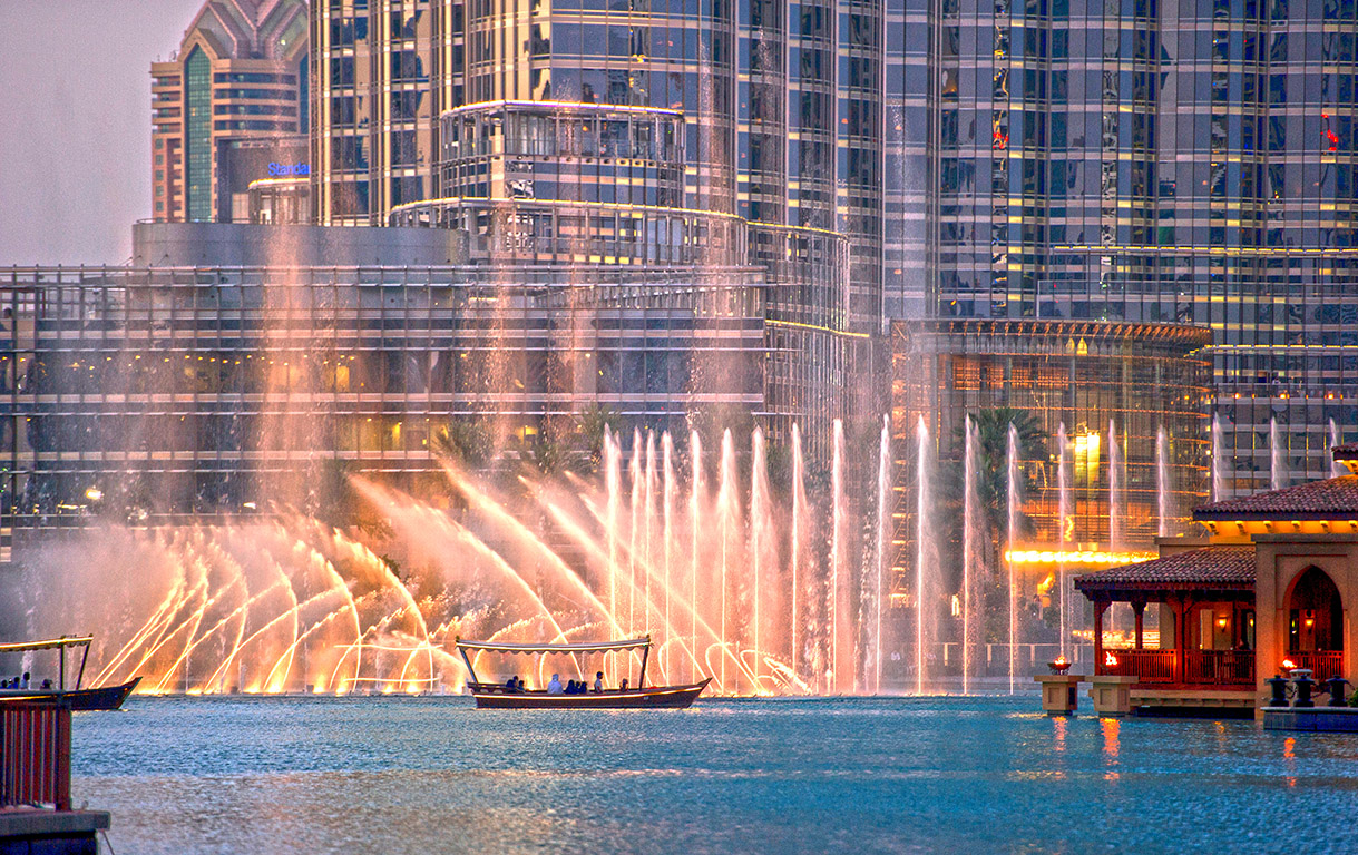 Dubai Fountain Show and Lake Ride